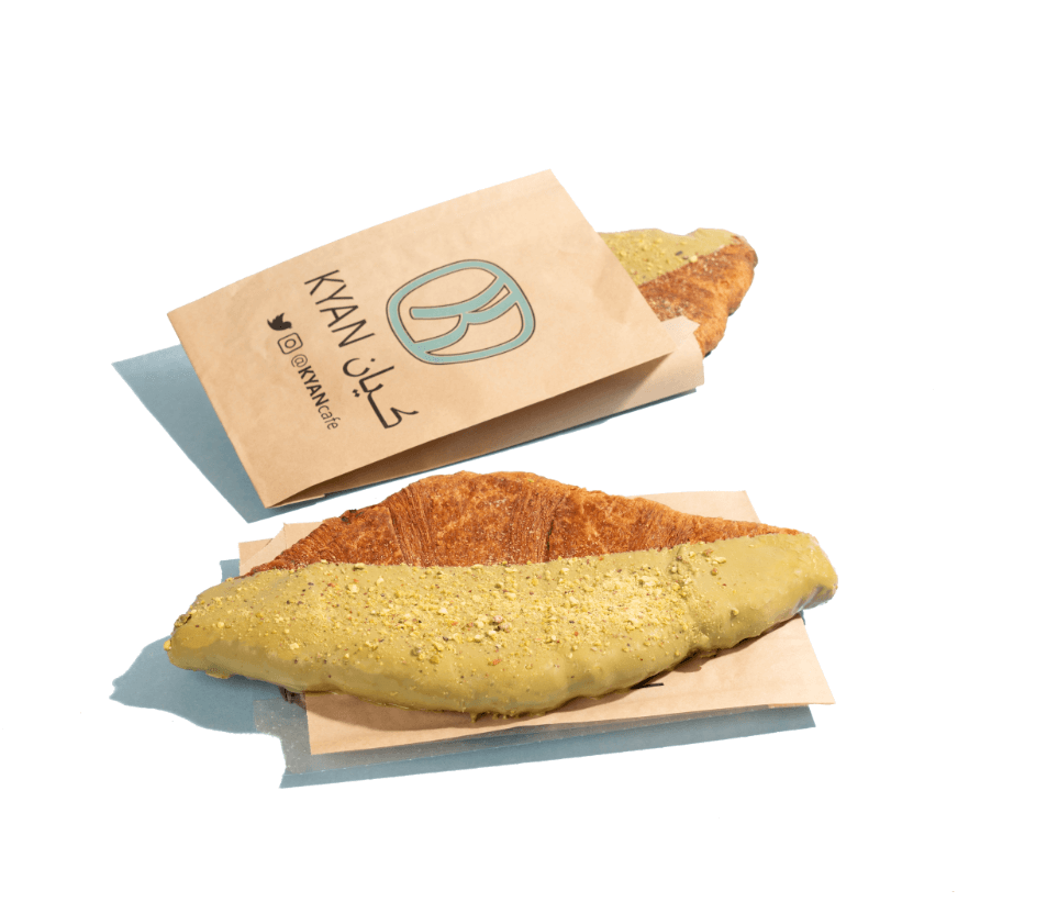 فلات كرواسون بستاشيو  (السعرات الحرارية 480)